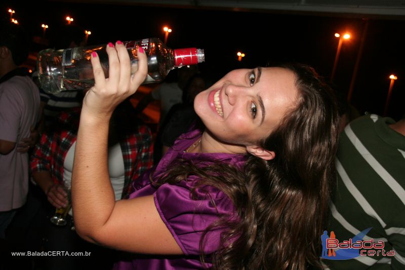 Balada: Fotos de Sexta na Plataforma do Choop na Cidade do Automovel - DF