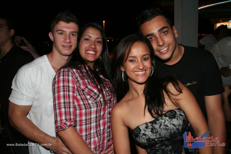 Balada: Fotos de Sexta na Plataforma do Choop na Cidade do Automovel - DF