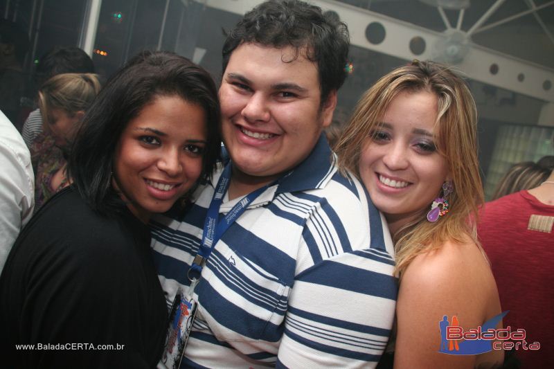 Balada: Fotos de Sexta na Plataforma do Choop na Cidade do Automovel - DF