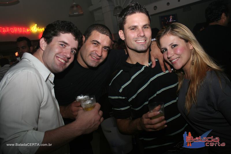 Balada: Fotos de Sexta na Plataforma do Choop na Cidade do Automovel - DF