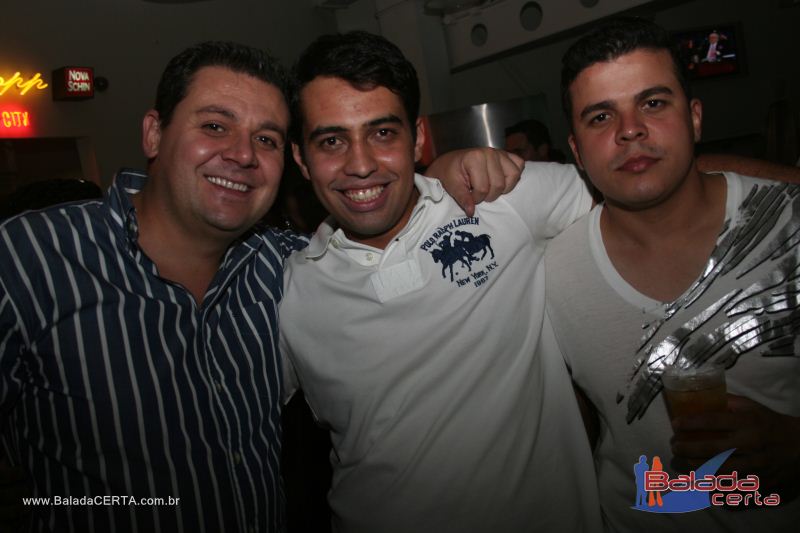 Balada: Fotos de Sexta na Plataforma do Choop na Cidade do Automovel - DF