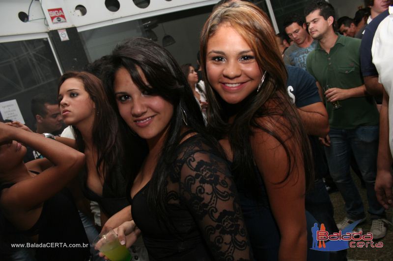 Balada: Fotos de Sexta na Plataforma do Choop na Cidade do Automovel - DF