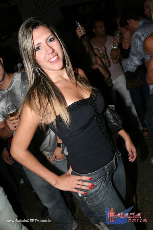 Balada: Fotos de Sexta na Plataforma do Choop na Cidade do Automovel - DF