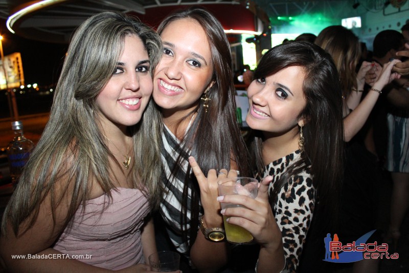 Balada: Fotos de Sexta na Plataforma do Choop na Cidade do Automovel - DF