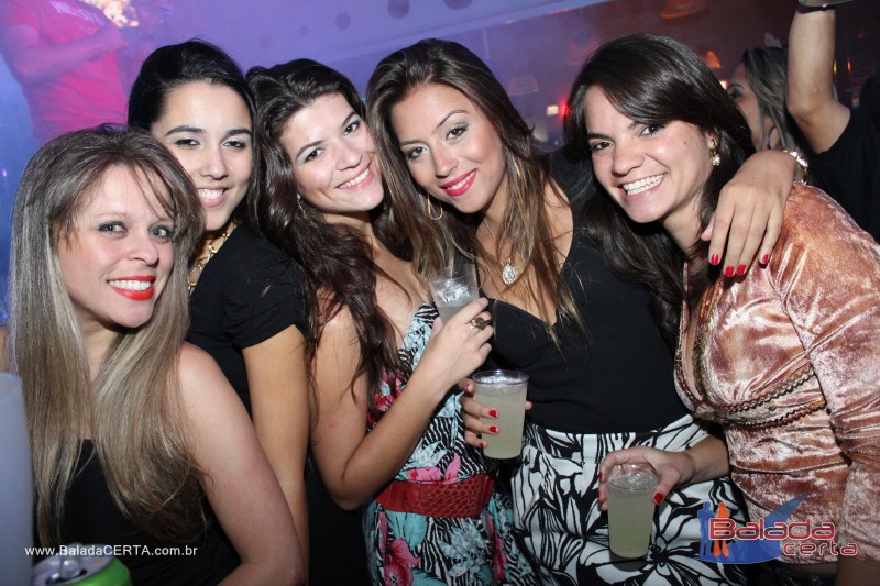 Balada: Fotos de Sexta na Plataforma do Choop na Cidade do Automovel - DF