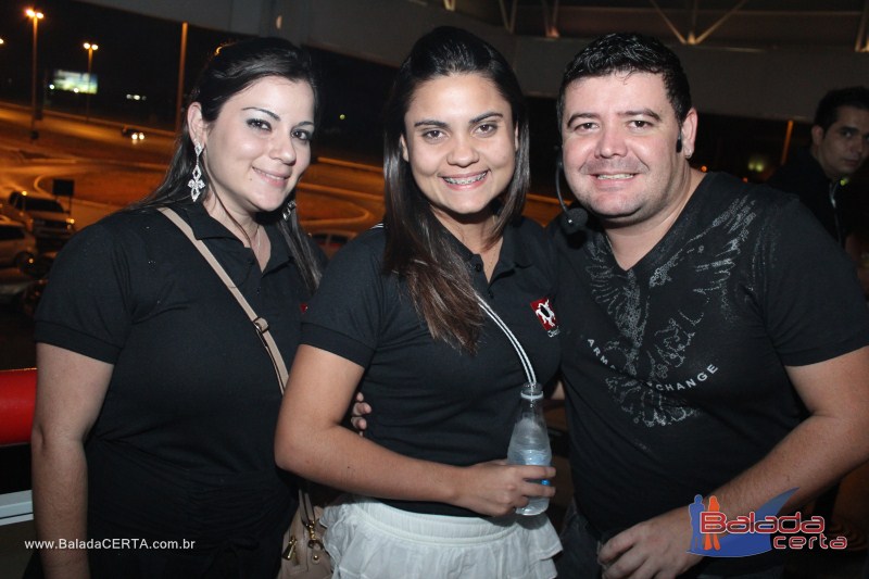 Balada: Pr� Lan�amento do CD Junior & Marlon na Plataforma do Choop