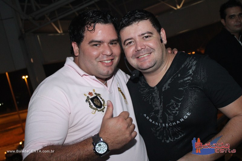 Balada: Pr� Lan�amento do CD Junior & Marlon na Plataforma do Choop