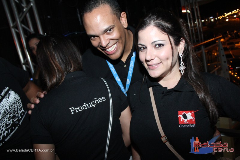 Balada: Pr� Lan�amento do CD Junior & Marlon na Plataforma do Choop