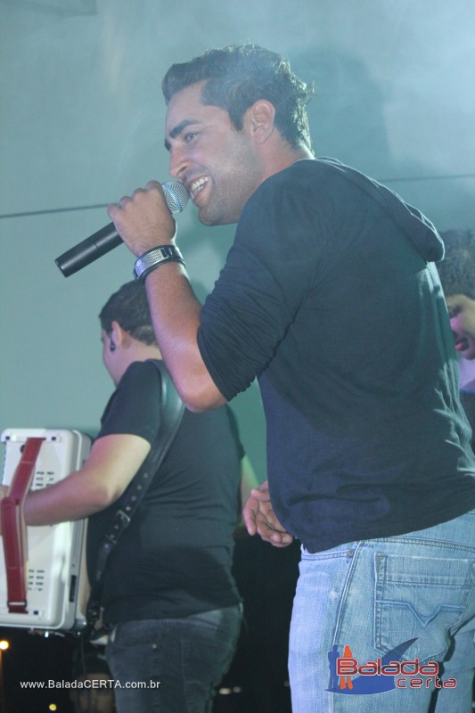 Balada: Pr� Lan�amento do CD Junior & Marlon na Plataforma do Choop