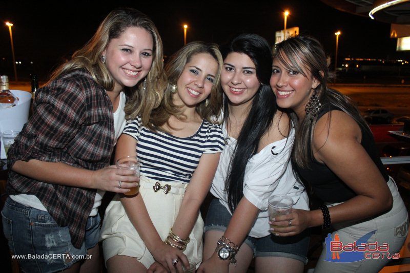Balada: Fotos de Sexta na Plataforma do Choop na Cidade do Automovel - DF