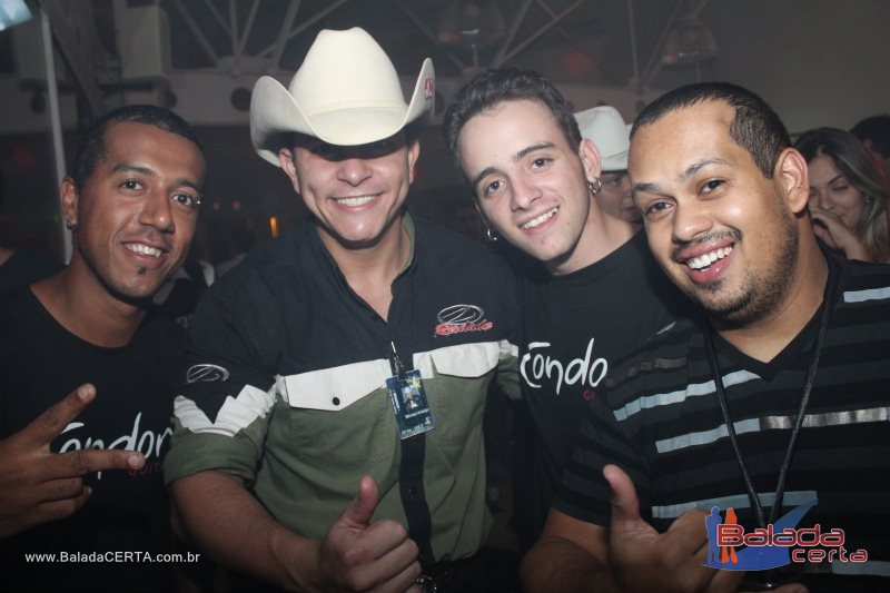 Balada: Fotos de Sexta na Plataforma do Choop na Cidade do Automovel - DF