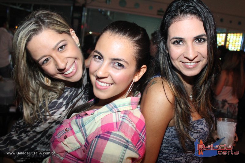 Balada: Fotos de Sexta na Plataforma do Choop na Cidade do Automovel - DF