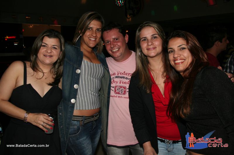 Balada: Fotos de Sexta na Plataforma do Choop na Cidade do Automovel - DF