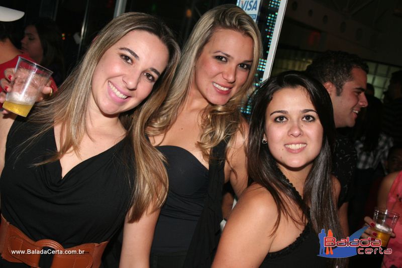 Balada: Fotos de Sexta na Plataforma do Choop na Cidade do Automovel - DF