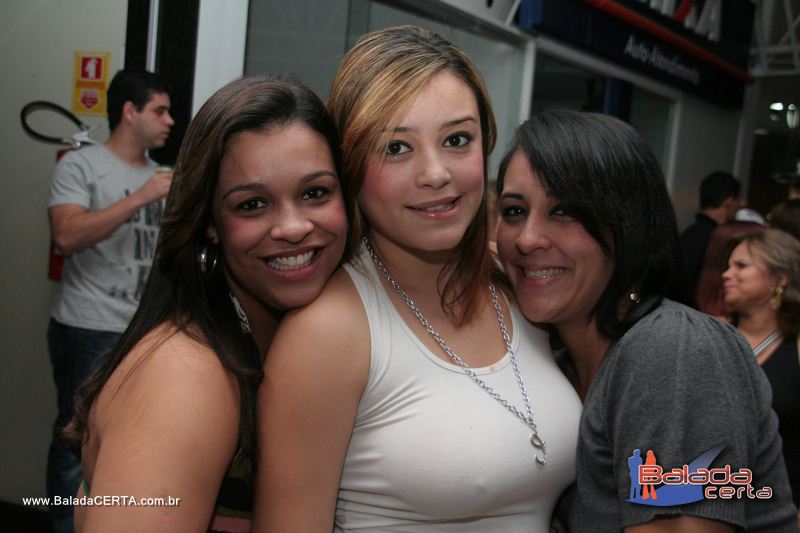 Balada: Fotos de Sexta na Plataforma do Choop na Cidade do Automovel - DF