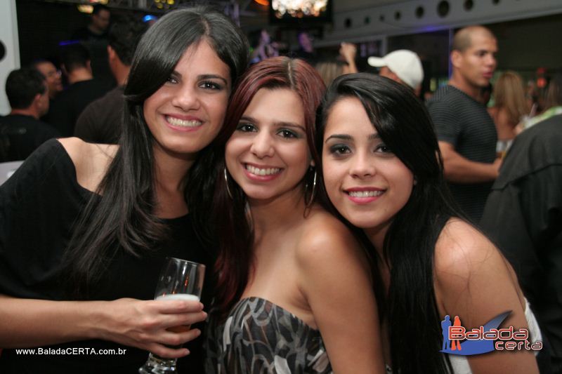 Balada: Fotos de Sexta na Plataforma do Choop na Cidade do Automovel - DF