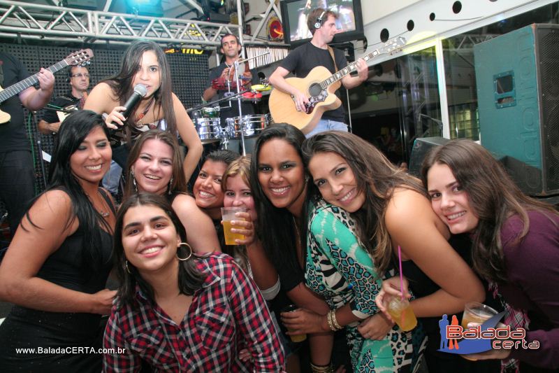 Balada: Fotos de Sexta na Plataforma do Choop na Cidade do Automovel - DF