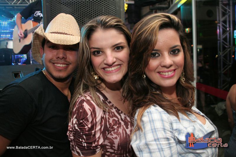Balada: Fotos de Sexta na Plataforma do Choop na Cidade do Automovel - DF
