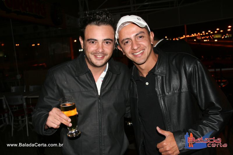 Balada: Fotos de Sexta na Plataforma do Choop na Cidade do Automovel - DF