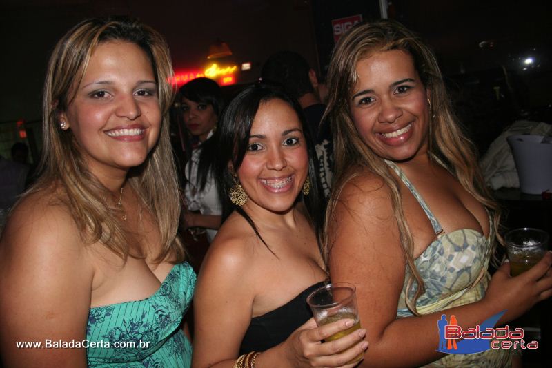 Balada: Fotos de Sexta na Plataforma do Choop na Cidade do Automovel - DF