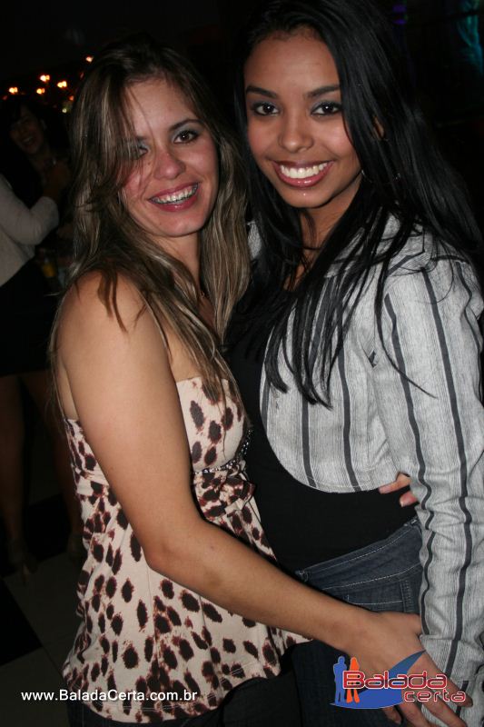 Balada: Fotos de Sexta na Plataforma do Choop na Cidade do Automovel - DF