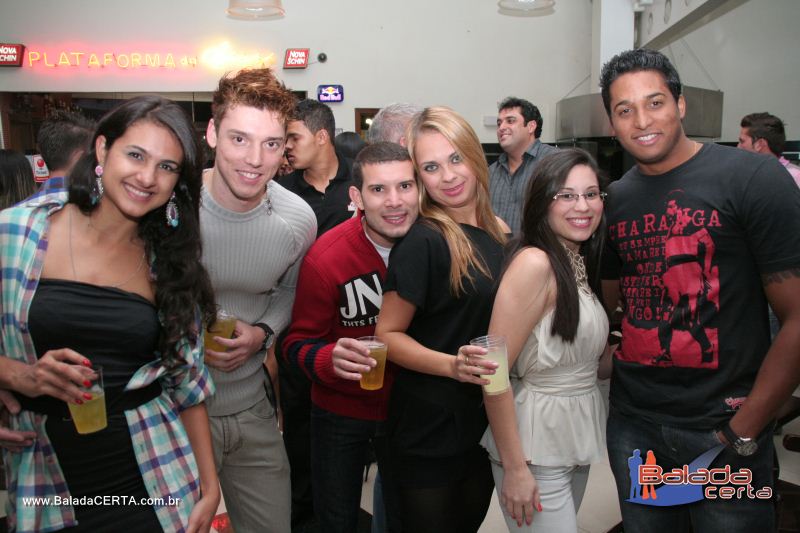 Balada: Fotos de Sexta na Plataforma do Choop na Cidade do Automovel - DF