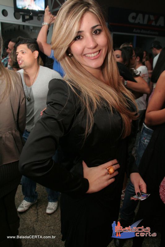 Balada: Fotos de Sexta na Plataforma do Choop na Cidade do Automovel - DF