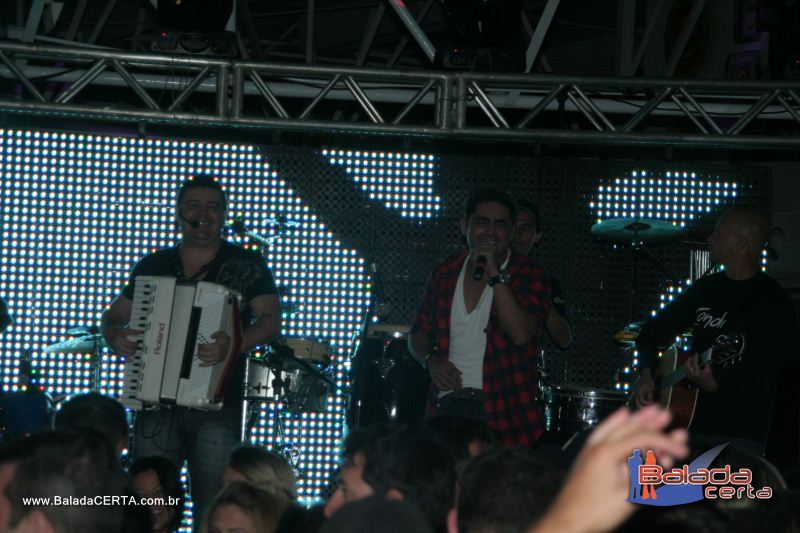 Balada: Fotos de Sexta na Plataforma do Choop na Cidade do Automovel - DF