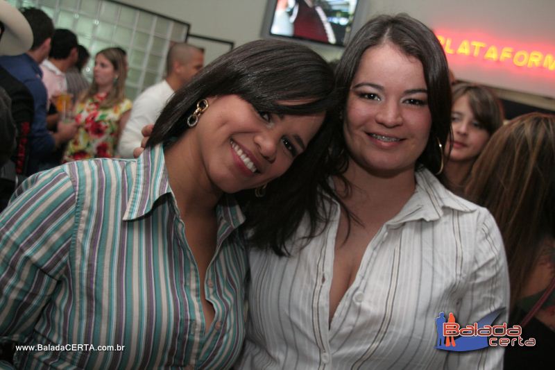 Balada: Fotos de Sexta na Plataforma do Choop na Cidade do Automovel - DF