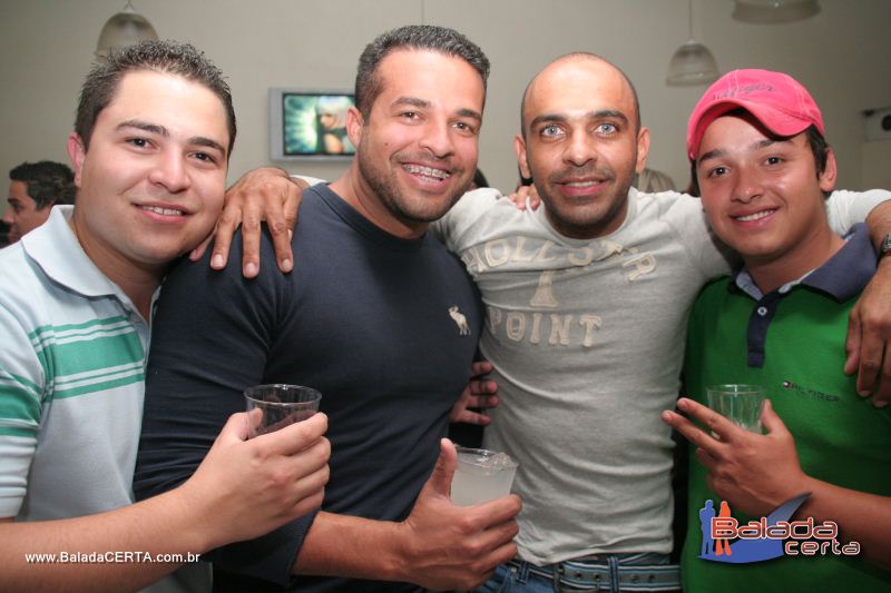 Balada: Fotos de Sexta na Plataforma do Choop na Cidade do Automovel - DF