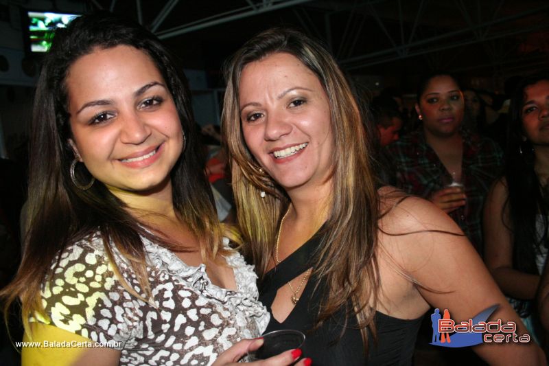 Balada: Fotos de Sexta na Plataforma do Choop na Cidade do Automovel - DF