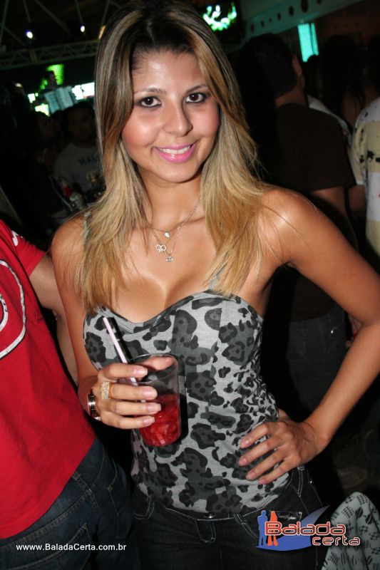 Balada: Fotos de Sexta na Plataforma do Choop na Cidade do Automovel - DF