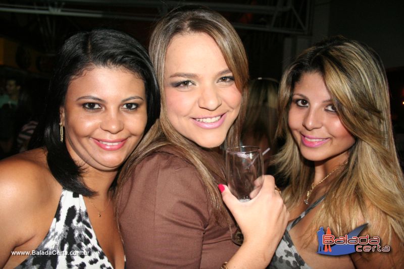 Balada: Fotos de Sexta na Plataforma do Choop na Cidade do Automovel - DF