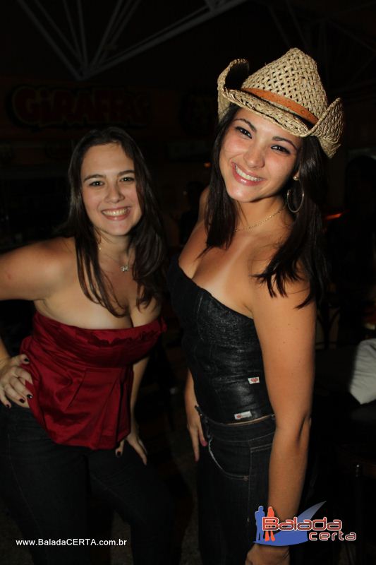 Balada: Fotos de Sexta na Plataforma do Choop na Cidade do Automovel - DF