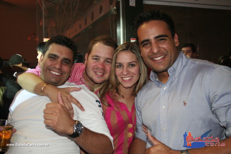 Balada: Fotos de Sexta na Plataforma do Choop na Cidade do Automovel - DF