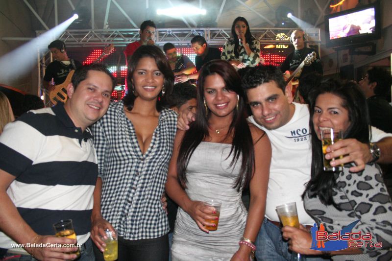 Balada: Fotos de Sexta na Plataforma do Choop na Cidade do Automovel - DF