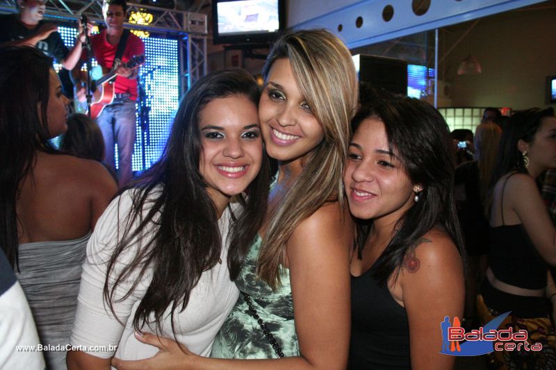 Balada: Fotos de Sexta na Plataforma do Choop na Cidade do Automovel - DF
