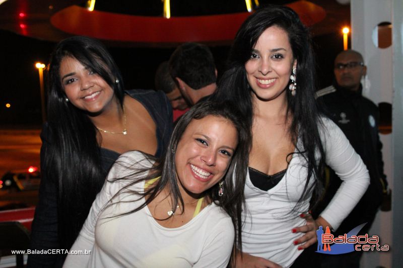 Balada: Fotos de Sexta na Plataforma do Choop na Cidade do Automovel - DF