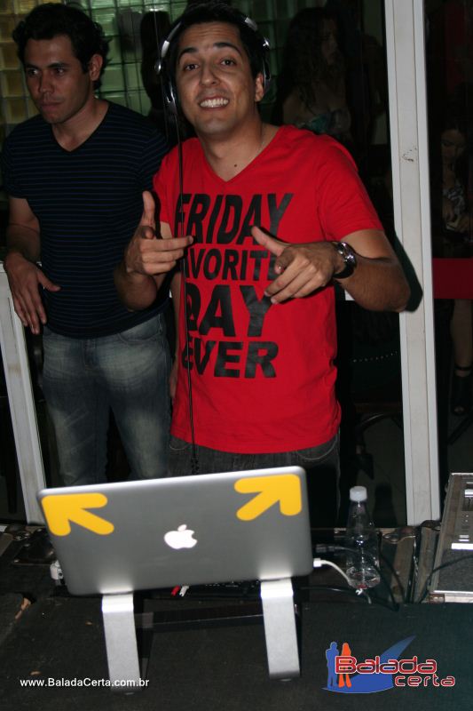 Balada: Fotos de Sexta na Plataforma do Choop na Cidade do Automovel - DF