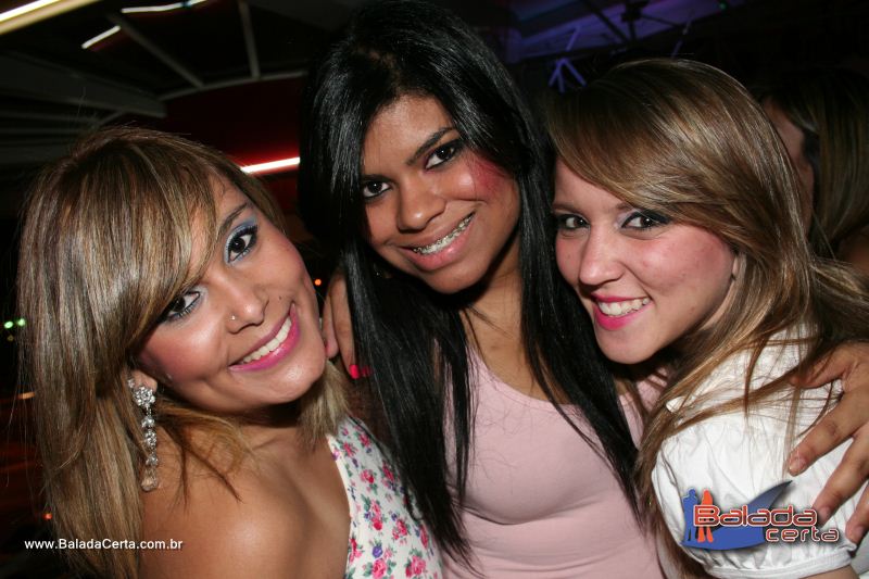 Balada: Fotos de Sexta na Plataforma do Choop na Cidade do Automovel - DF