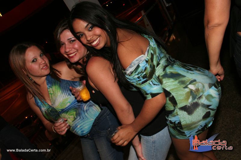 Balada: Fotos de Sexta na Plataforma do Choop na Cidade do Automovel - DF