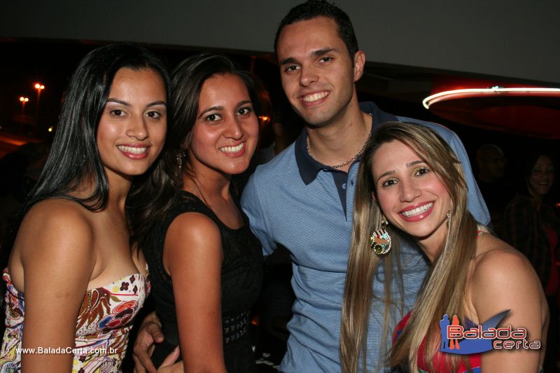 Balada: Fotos de Sexta na Plataforma do Choop na Cidade do Automovel - DF