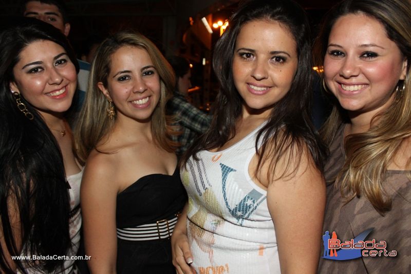 Balada: Fotos de Sexta na Plataforma do Choop na Cidade do Automovel - DF