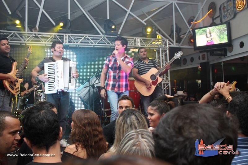 Balada: Fotos de Sexta na Plataforma do Choop na Cidade do Automovel - DF