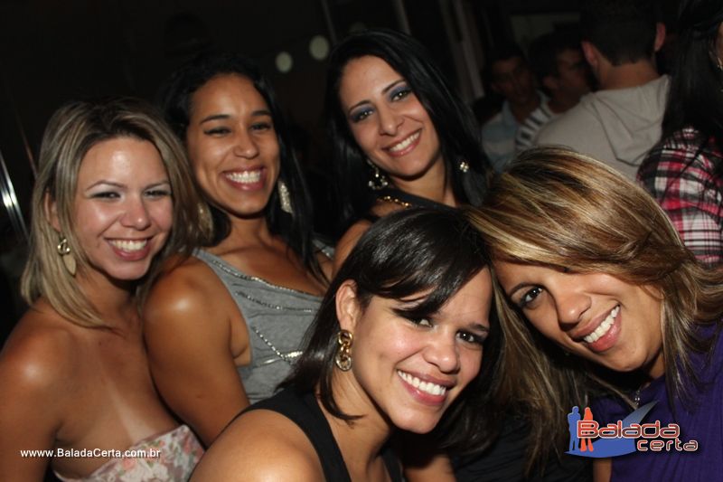 Balada: Fotos de Sexta na Plataforma do Choop na Cidade do Automovel - DF