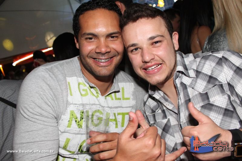 Balada: Fotos de Sexta na Plataforma do Choop na Cidade do Automovel - DF