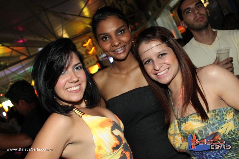 Balada: Fotos de Sexta na Plataforma do Choop na Cidade do Automovel - DF