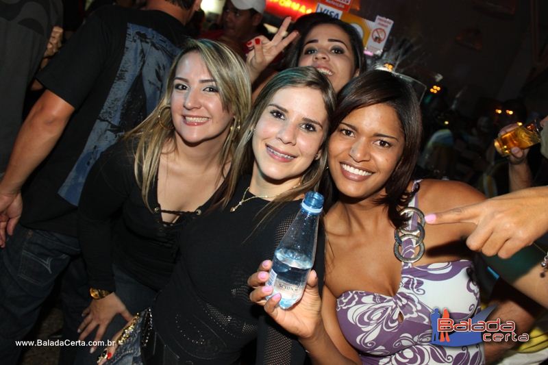 Balada: Fotos de Sexta na Plataforma do Choop na Cidade do Automovel - DF
