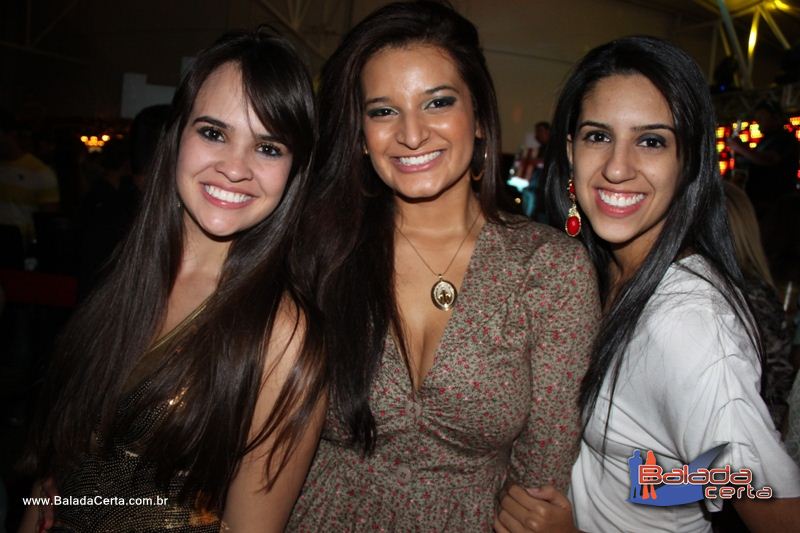 Balada: Fotos de Sexta na Plataforma do Choop na Cidade do Automovel - DF