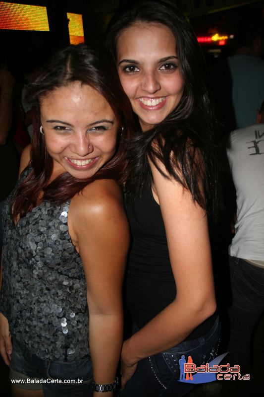 Balada: Fotos de Sexta na Plataforma do Choop na Cidade do Automovel - DF